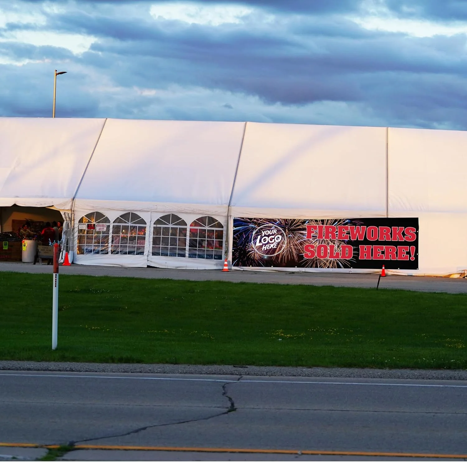 Custom 5'x15' Fireworks Sold Here Vinyl Banner with Grommets, Add Your Logo - Image 2