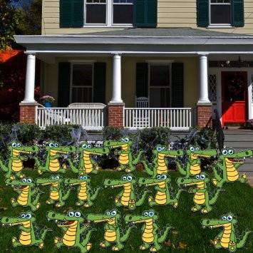 Gators Yard Decoration Set of 18 with 18 short stakes