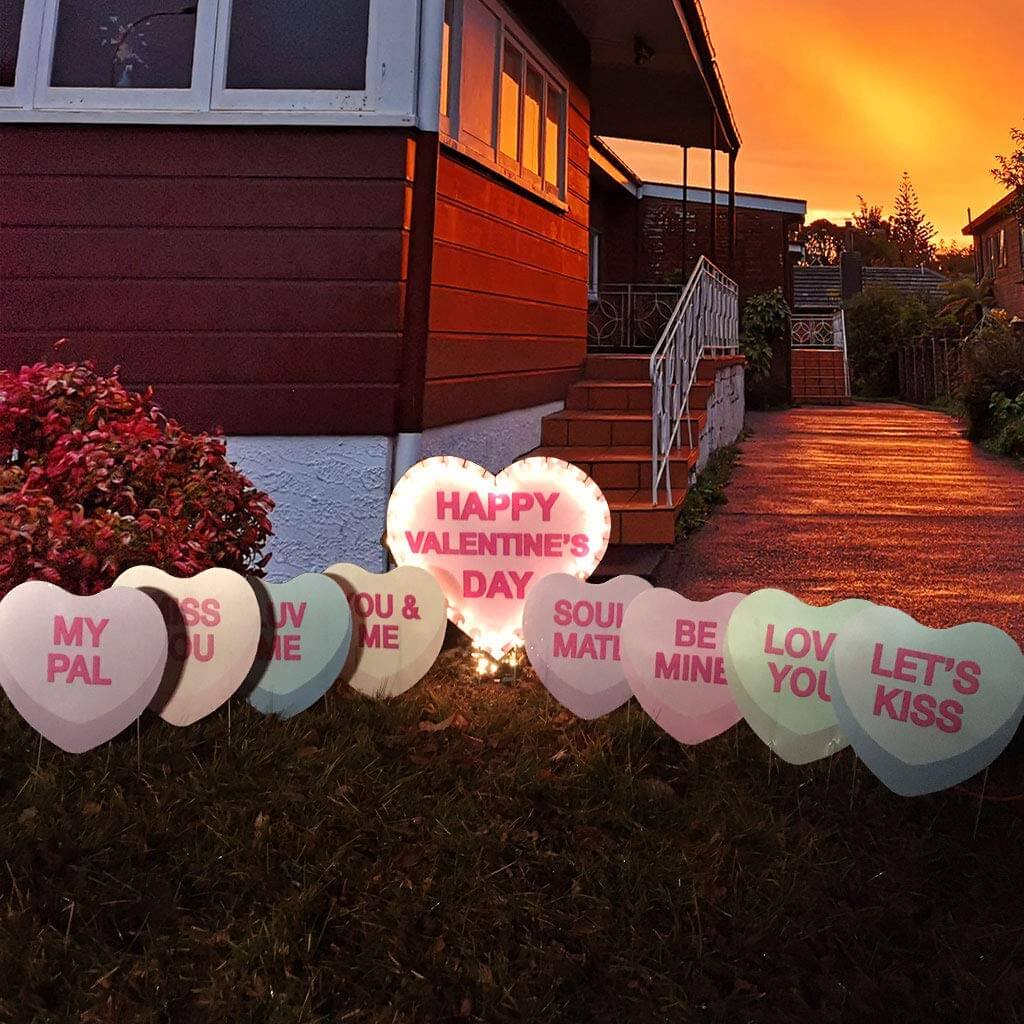 Lighted Candy Hearts Valentine Yard Decoration 9 piece set