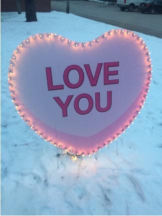 Lighted 'Love You' Candy Heart Yard Sign - Image 3