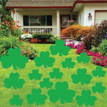St. Patrick's Day Shamrocks Yard Card | 16 pc set