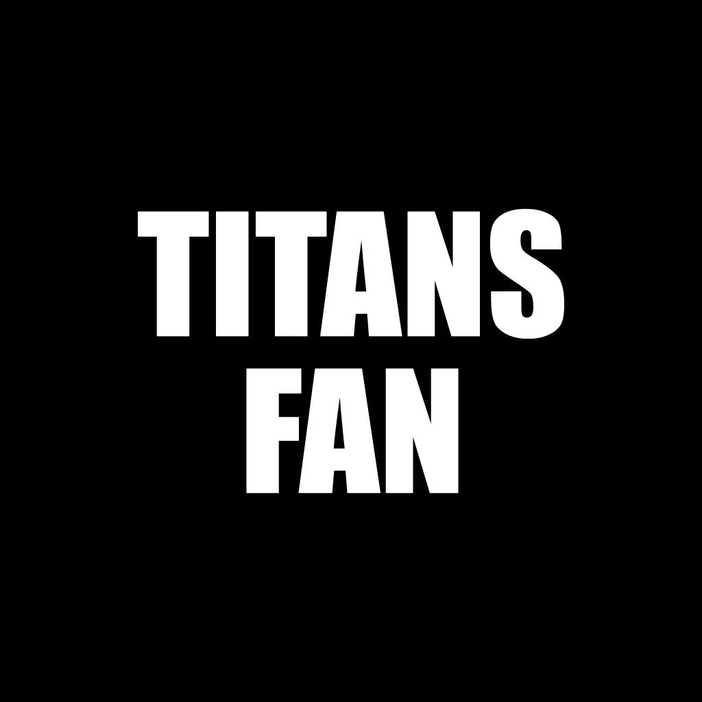 Titans Fan Black Folding Camping Chair - Image 2